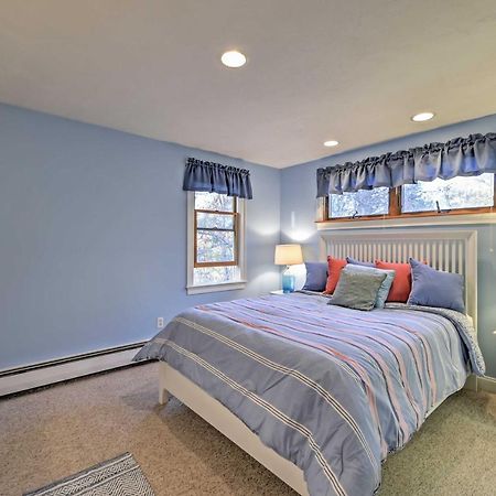 Nautical Bourne Apartment - 2 Mi To Monument Beach Екстер'єр фото