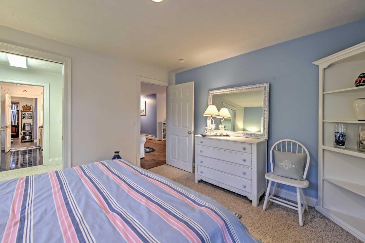 Nautical Bourne Apartment - 2 Mi To Monument Beach Екстер'єр фото